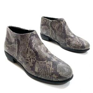 NWT! Aerosoles Sophia Faux Snakeskin Booties Ankle Boots Women's Size 6